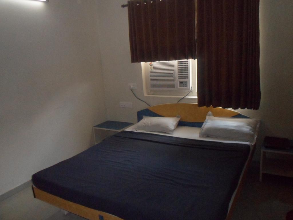 Hotel Dudawat Ahmadábád Szoba fotó
